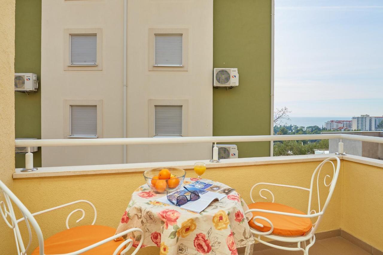 Apartments Zelic Tučepi Екстериор снимка