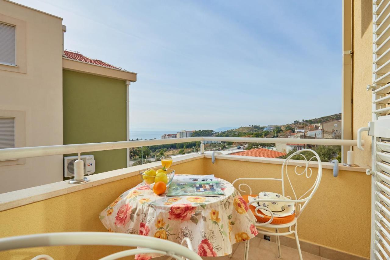 Apartments Zelic Tučepi Екстериор снимка