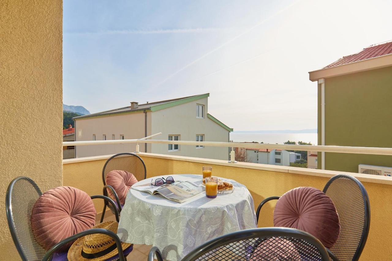Apartments Zelic Tučepi Екстериор снимка